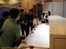 鼎诺新型绗缝机在青岛国际会展中心展出